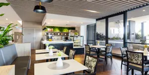 5.Estia Health Robina_29-04-25_IMG_0004-3-Carousel-1016x512.jpg