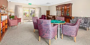 EH Salisbury East 30322 14-carousel_1016x512-WEB.jpg