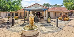 EH Salisbury East 30322 26-carousel_1016x512-WEB.jpg