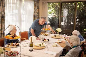 Toorak Gardens-230330-ESTIA--3-lifestyle_1016x677-WEB.jpg