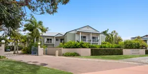 1.Estia Health Victoria Point_006-1-Carousel-1016x512.jpg