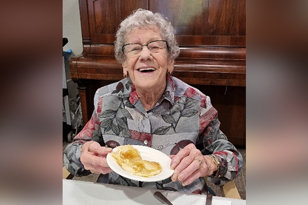 Aberfoyle Park residents enjoy Shrove Tuesday pancakes